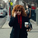 Netflix-Outfits: "Russian Doll" mit Natasha Lyonne als Nadia Vulvokov