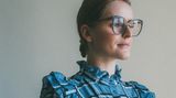 Netflix-Outfits: "Stranger Things" mit Shannon Purser als Barbara Holland