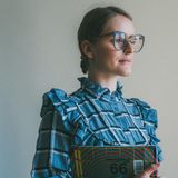 Netflix-Outfits: "Stranger Things" mit Shannon Purser als Barbara Holland