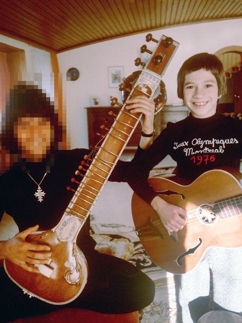 Dieses Bild verrät es: Wir haben es hier mit einer musikalischen Familie zu tun. Wissen Sie, mit welcher?