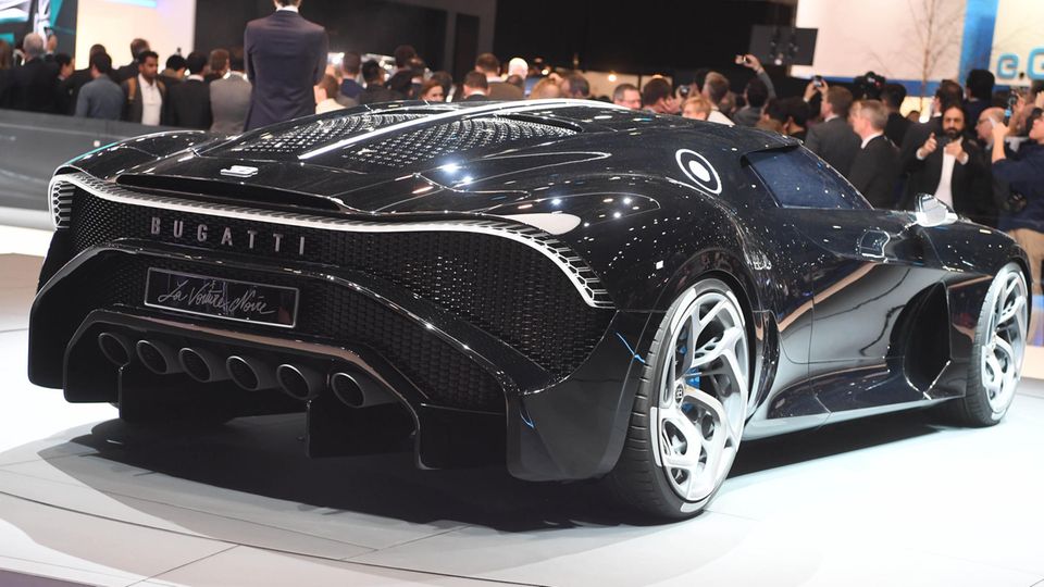  Beim Genfer Autosalon wird der Bugatti "La Voiture Noire" präsentiert