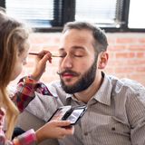 5. Ich ziehe meinem Sohn keine Strumpfhosen an!