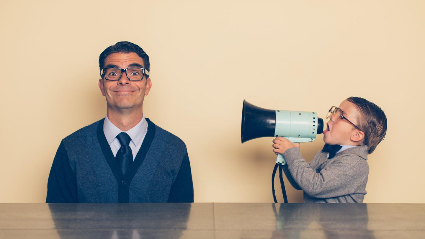 4. Helga, dein Kind schreit.