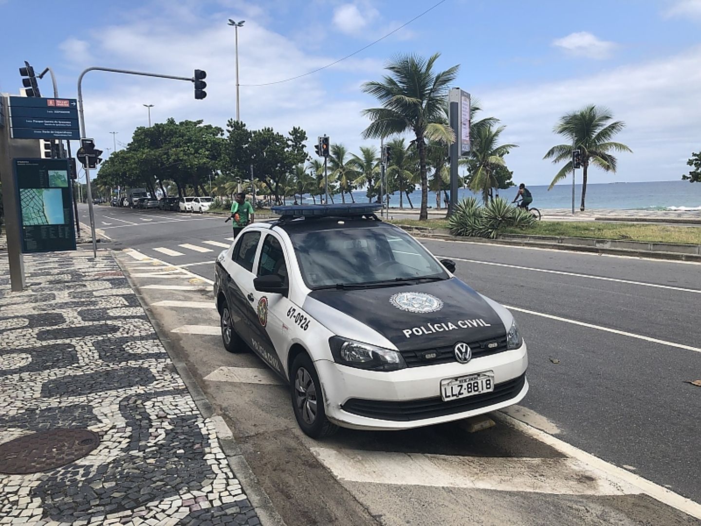 Gepanzerter Polizeiwagen VW in Rio