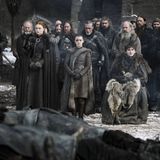 Serien-Hit: Diese Szene sieht nach einem Trauermoment um die in der Schlacht gefallenen Kameraden aus.