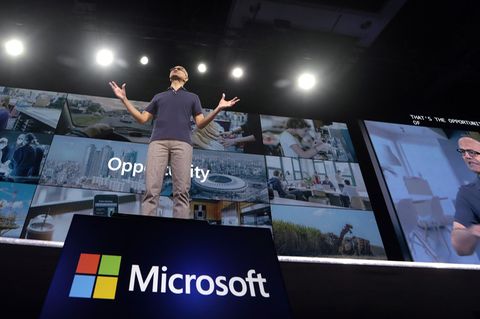 Microsoft-Chef Satya Nadella auf der Bühne der Entwicklerkonferenz Build