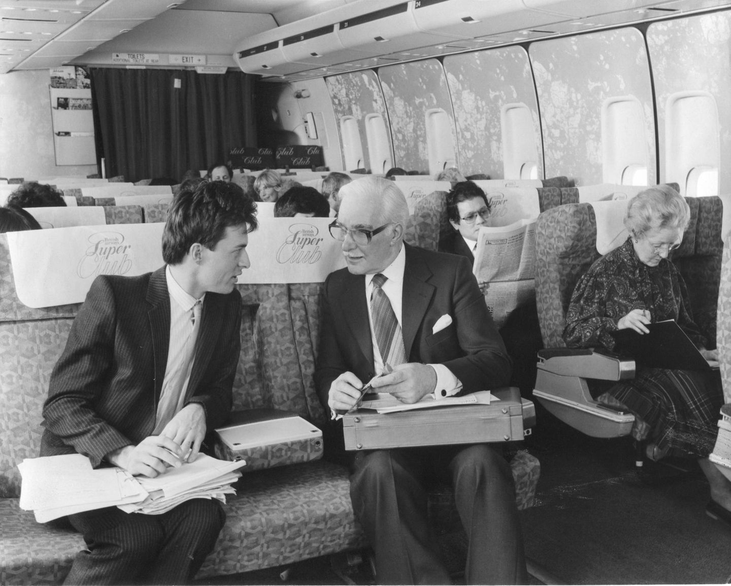 Im Großraumflugzeug: 1981 führte British Airways in der Boeing 747 eine Klasse für Vollzahler ein, den Super Club mit einem abgetrennten Kabinenbereich zwischen der First und Economy Class