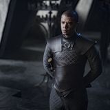 Grauer Wurm zu Diensten: Nachdem seine Geliebte Missandei in der vergangenen Episode vor seinen Augen geköpft wurde, wird der Anführer der Unbefleckten sich rächen wollen. Und womöglich bezahlt er mit seinem Leben.