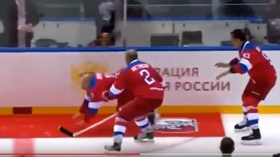 Wladimir Putin - Eishockey - Sotschi - Sturz