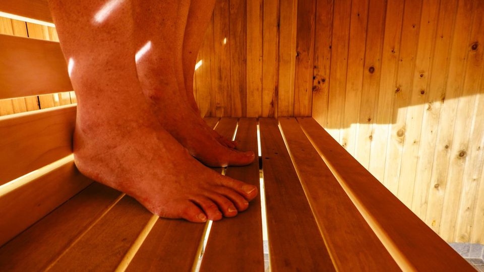 nachrichten deutschland - kippe in sauna