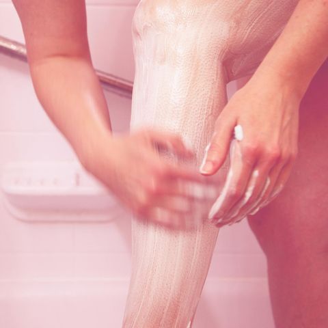 Twitter-Umfrage: Wäschst du deine Beine in der Dusche?