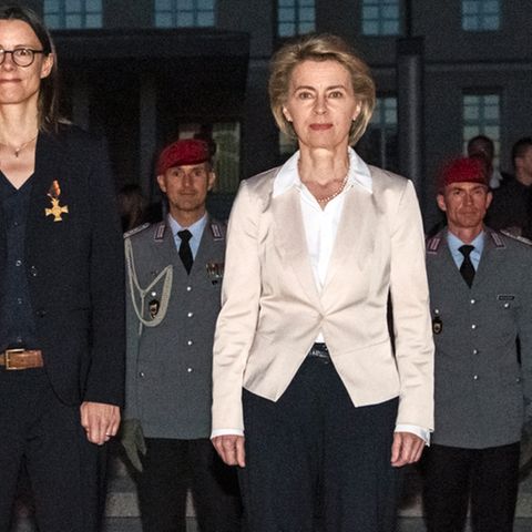 Katrin Suder (l.) und Ursula von der Leyen
