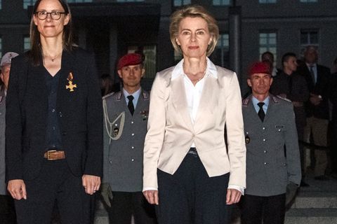 Katrin Suder (l.) und Ursula von der Leyen