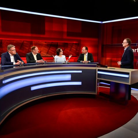 Wie viel Populismus verträgt die Politik? Über diese Frage diskutierte die Gäste bei "Hart aber fair"
