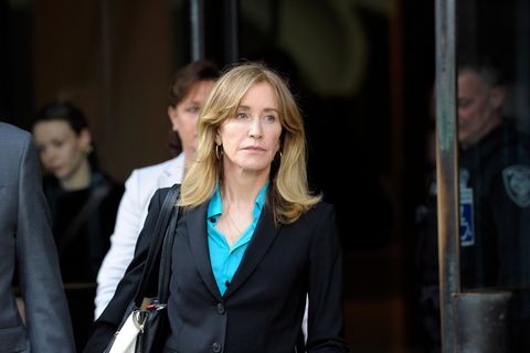 Im Hochschul-Bestechungsskandal in den USA hat sich Schauspielerin Felicity Huffman schuldig bekannt