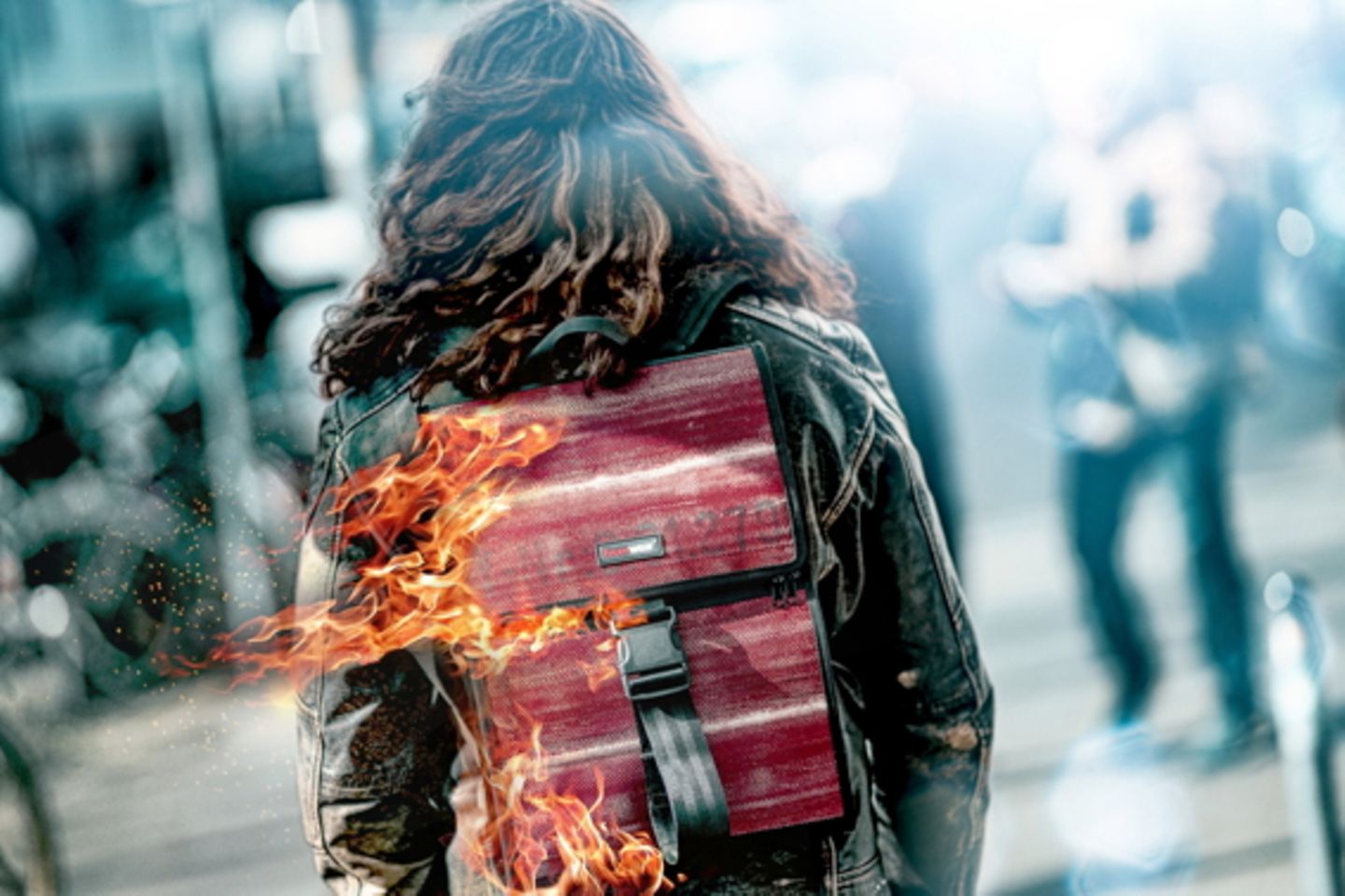 Mode aus Feuerwehrschläuchen Mode aus Feuerwehrschläuchen