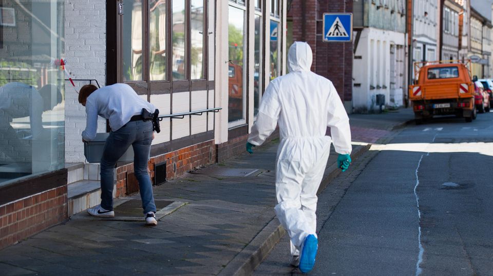 Im Zusammenhang mit dem Passauer Armbrust-Fall haben Ermittler zwei Leichen in Wittingen gefunden