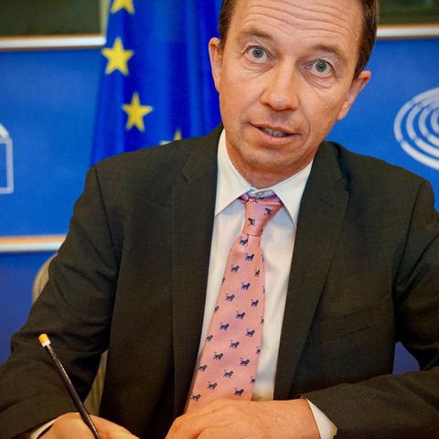 MONO - Meine Geschichte: Einmalige Einblicke: Bernd Lucke erzählt von der Gründung der AfD und seinem tiefen Fall