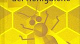 Das Einmaleins der Honigbiene  Von Jürgen Tautz, Tobias Hülswitt      Der perfekte Einstieg in die Welt der Bienen ist die gerade veröffentlichte Fibel: "Das Einmaleins der Honigbiene". Kurz, klar strukturiert werden hier spannende Fakten rund um die Bienen präsentiert: pro Seite ein Erkenntnishappen. Wo der Leser ins Buch einsteigt, ist dabei egal. Jedes der insgesamt 66 Themen steht für sich und ist stets so spannend, dass der Leser garantiert "kleben" bleibt. Wie erkennt man schlafende Bienen? Warum sind ältere Bienen eigentlich die Jüngeren? Wie Bienen ihre Umgebung mit Hilfe von Düften kartografieren. Derart mit Wissen aufgeladen, kann man bei jedem Smalltalk über Bienen, Insektensterben und Nachhaltigkeit glänzen. Die E-Book-Variante gibt es kostenlos zum Buch dazu. Und da das Buch ein Hochkantformat hat, passt es als E-Book perfekt auf ein Smartphone-Bildschirm.