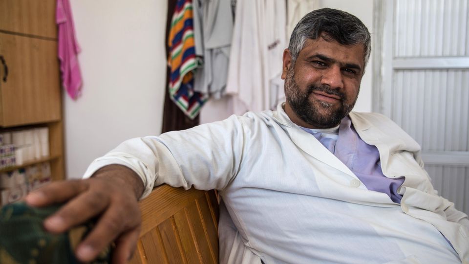 Notfallarzt Afghanistan Khoshal Porträt Notfallarzt Afghanistan Khoshal Porträt