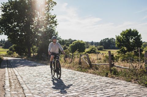 Das Entice bleibt ein sportliches Tourenbike, das vor allem geradeaus will.