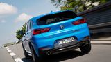Der BMW X2 M35i ist bis zu 250 km/h schnell
