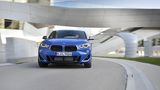 Der BMW X2 M35i erreicht nach 5,0 Sekunden Landstraßen-Tempo