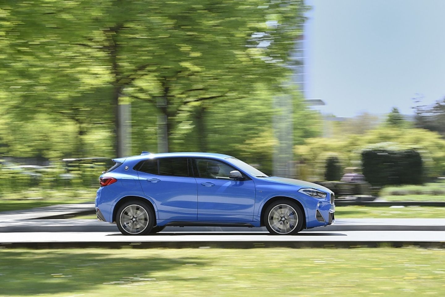 Der BMW X2 M35i wiegt 1.610 Kilogramm