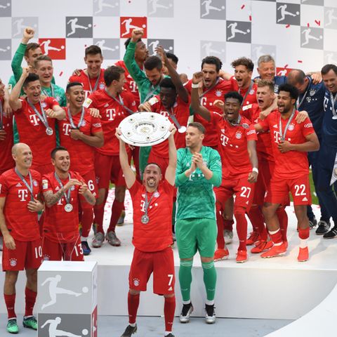 So jubelt der Dauer-Meister: Der FC Bayer ist zum siebten Mal in Folge Deutscher Meister