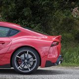 Da gab es bei dem letzten Vorgänger des Toyota GR Supra noch einen riesigen Heckflügel