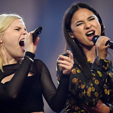 Laura Kästel (r.) und Carlotta Trumann von der Band S!sters