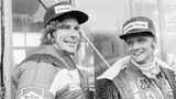 Laudas (r.) Rivalität mit dem britischen Formel-1-Piloten James Hunt wurde später auch im Film "Rush" thematisiert. Beim Großen Preis von Japan 1976 siegte Hunt und gewann den Weltmeistertitel.