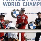 Lauda bei der Siegerehrung zum großen Preis von Holland