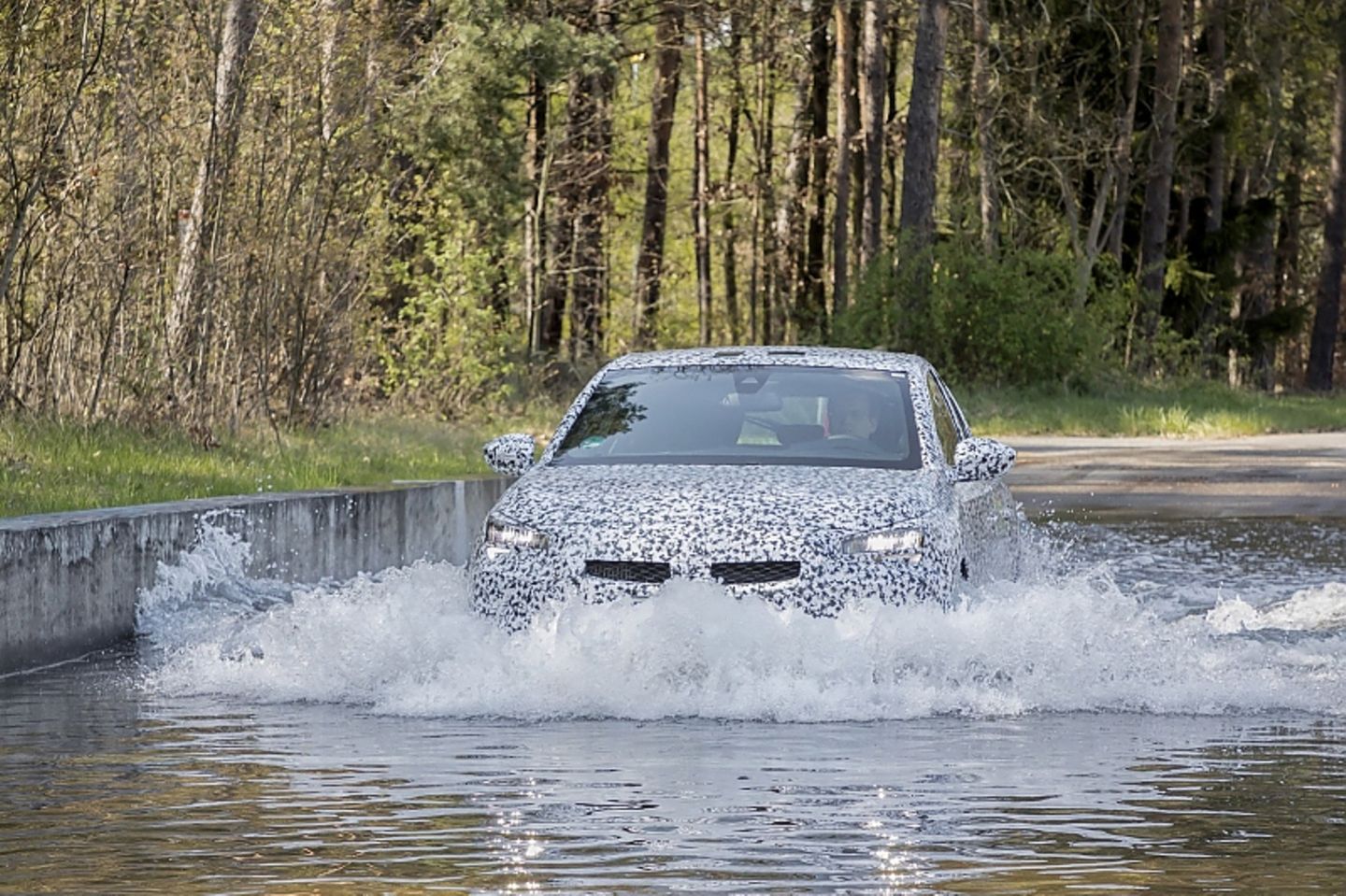 Offensichtlich verfügt der Corsa auch über eine gute Watttiefe
