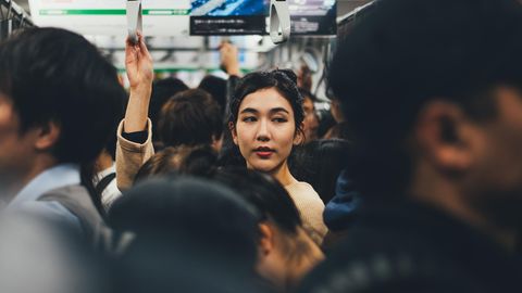Eine App soll in Japan gegen sexuelle Belästigung in U-Bahnen helfen