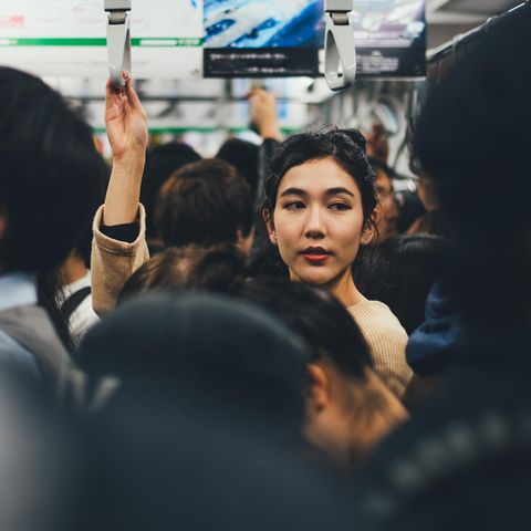 Eine App soll in Japan gegen sexuelle Belästigung in U-Bahnen helfen