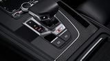 Die Achtgangautomatik passt gut zum Motor