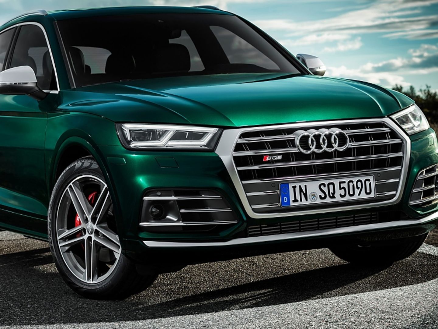 Der Audi SQ5 TDI tritt wuchtig auf