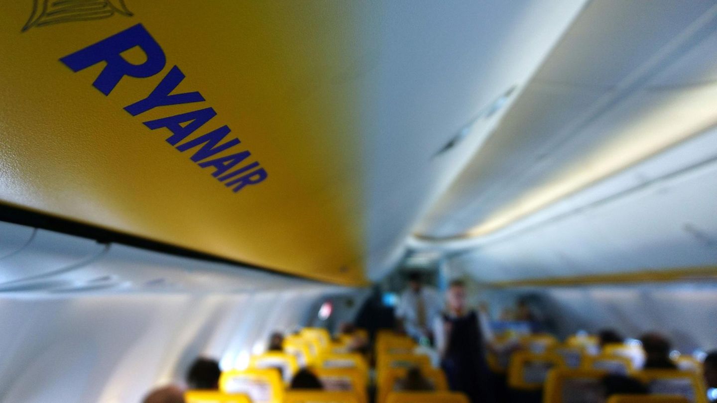 In der Kabine des Billigfliegers Ryanair