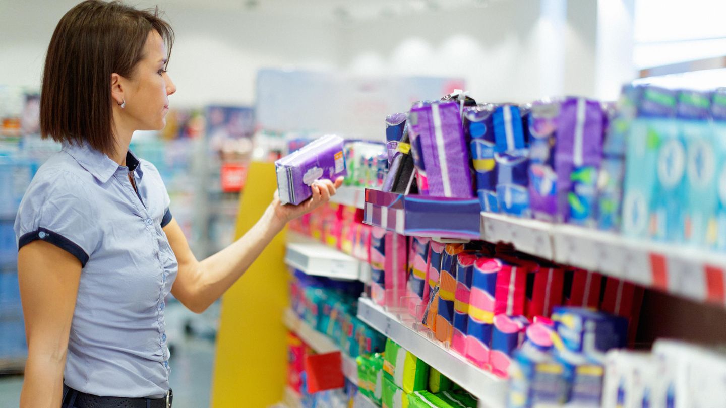 Periodenprodukte in der Drogerie