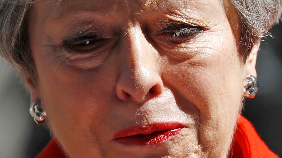 Theresa May fiel die Ankündigung ihres Rückzugs sichtlich schwer. Die vergangenen Monate und das Brexit-Chaos zehrten an den Nerven der Premierministerin