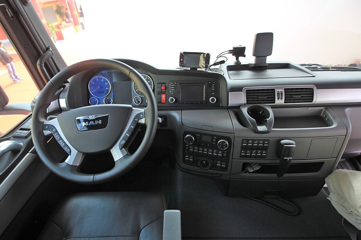 Das Cockpit des Armadillo Conquistador F.