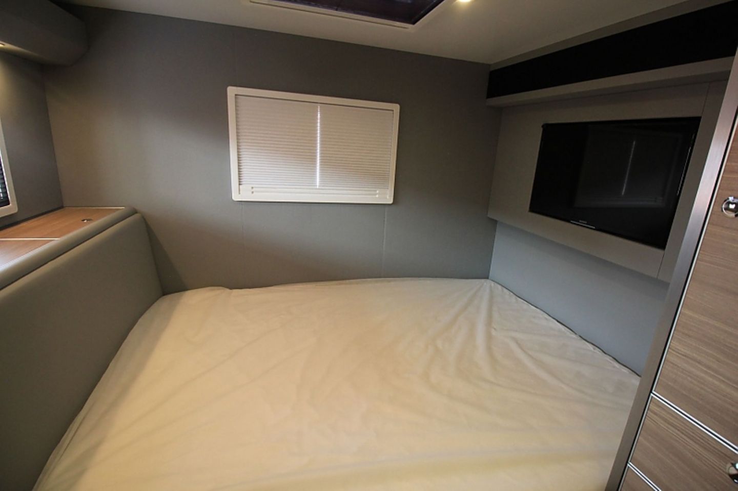 Das Schlafzimmer des Armadillo Conquistador F.
