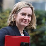 Amber Rudd lächelt