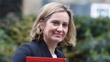 Amber Rudd lächelt