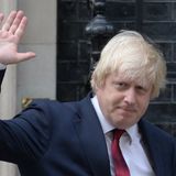 Boris Johnson winkt