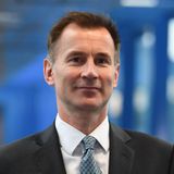 Jeremy Hunt lächelt verhalten