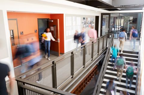 Die Studienkredite versprechen ein sorgloses Studium, die Probleme fangen bei der Rückzahlung an.