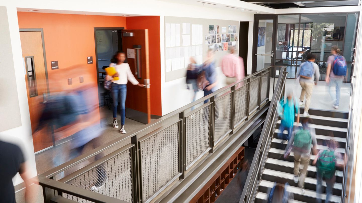 Die Studienkredite versprechen ein sorgloses Studium, die Probleme fangen bei der Rückzahlung an.