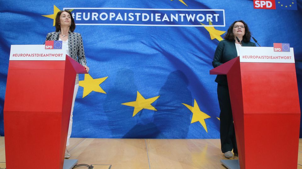 SPD-Spitzenkandidatin Katarina Barley und Parteichefin Andrea Nahles nach der Europwahl 2019